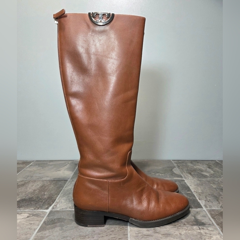 TORY BURCH SIDNEY LEATHER RIDING BOOTS.